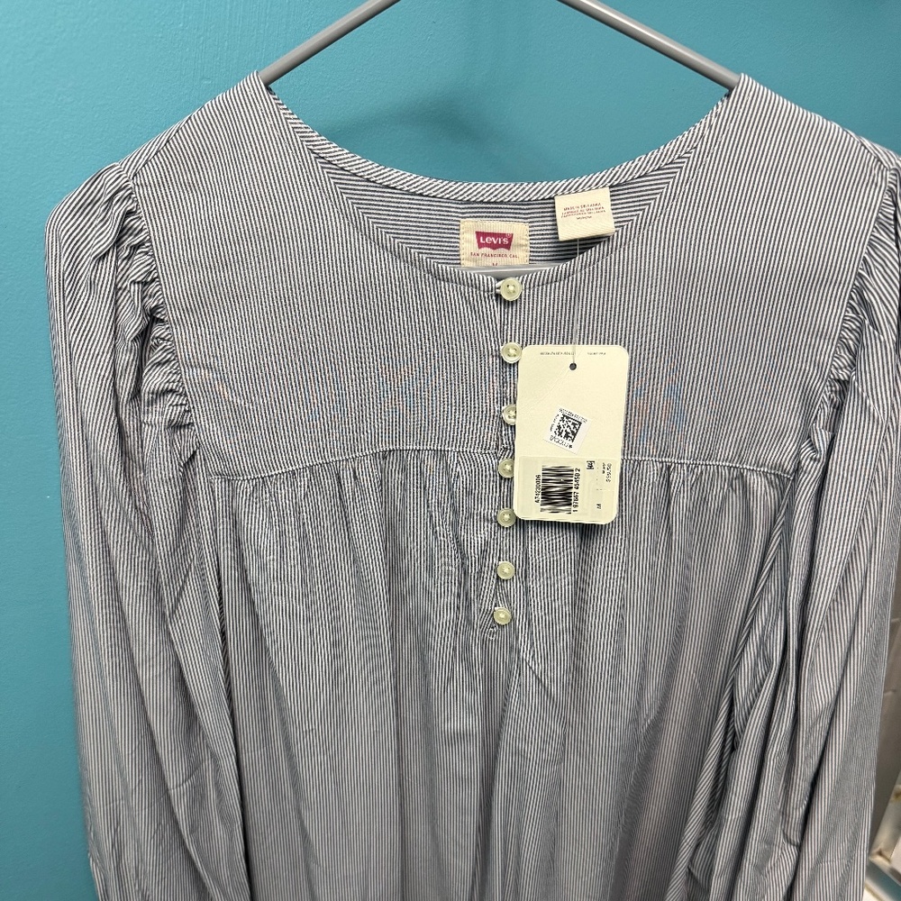 Womens long sleeve top